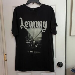 M & O Black Lemmy Graphic Short-Sleeve Tee. Size L